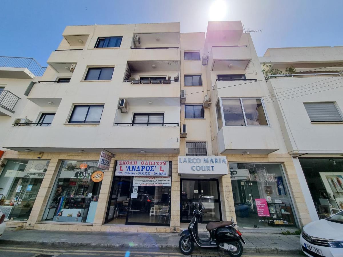 Cheer Up City Apartment, Near To The Finikoudes Beach Larnaka Exterior foto