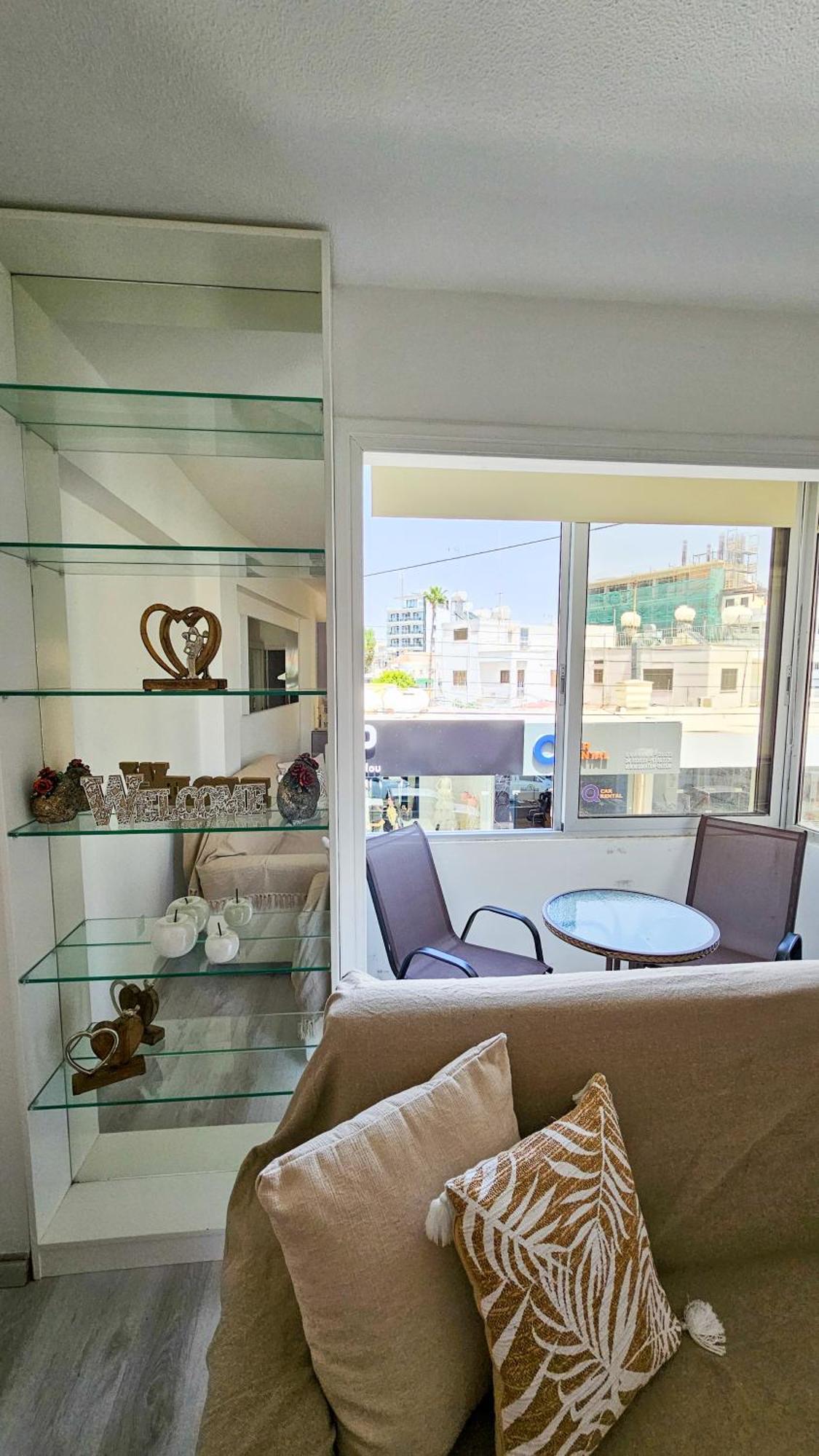 Cheer Up City Apartment, Near To The Finikoudes Beach Larnaka Exterior foto